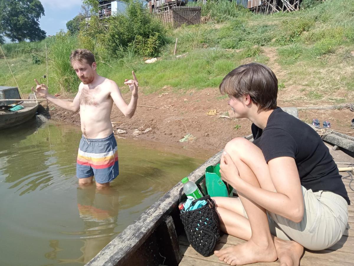 Tonle Mekong Homestay Krong Kracheh エクステリア 写真