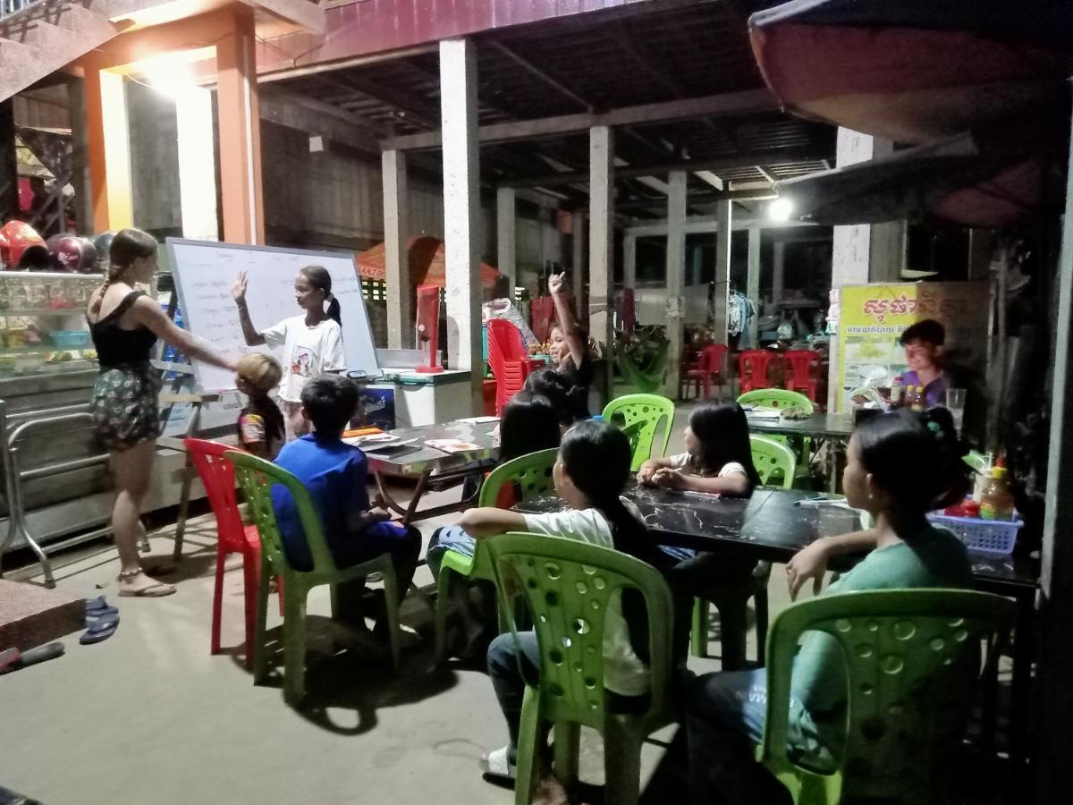 Tonle Mekong Homestay Krong Kracheh エクステリア 写真