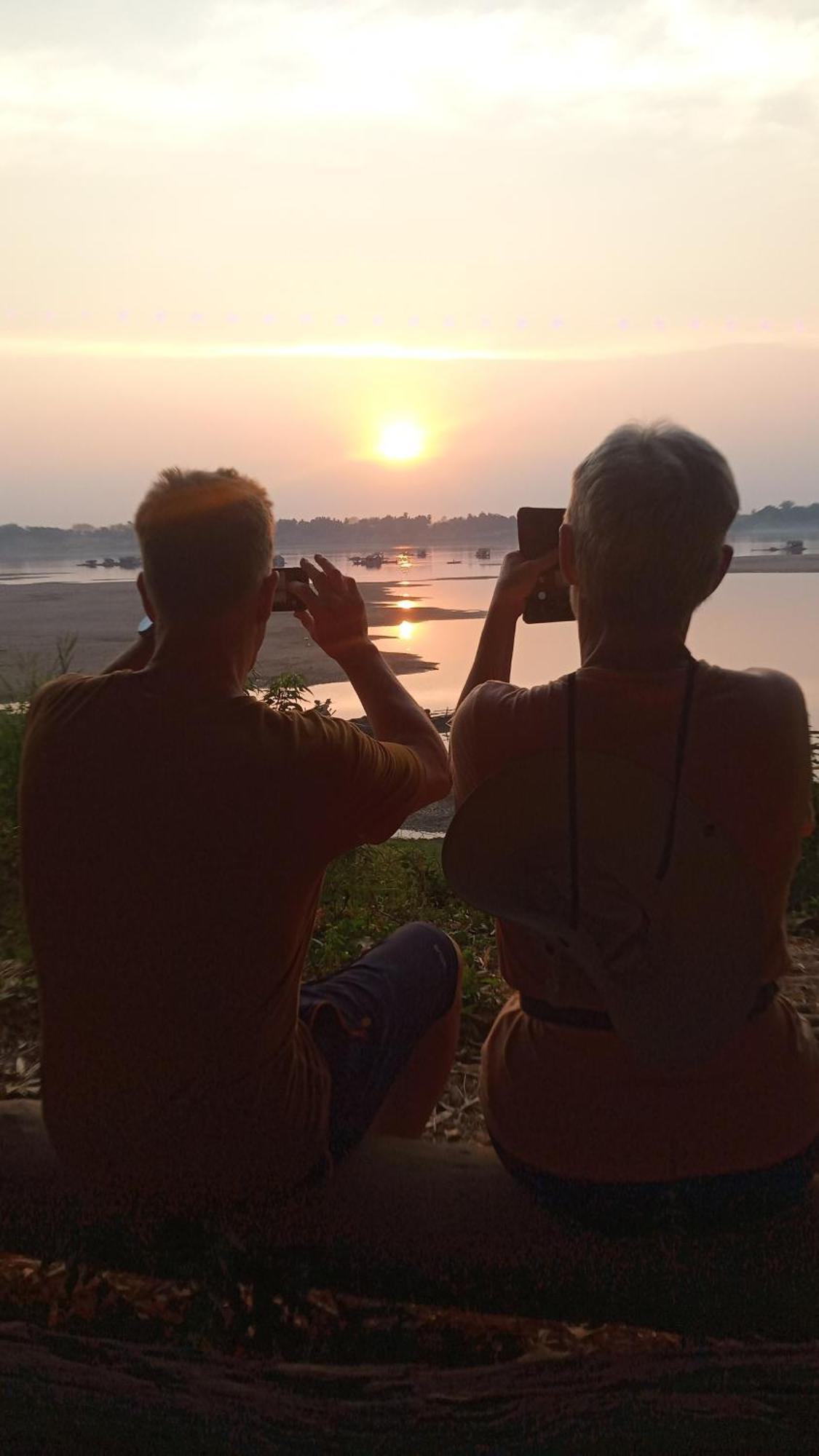 Tonle Mekong Homestay Krong Kracheh エクステリア 写真